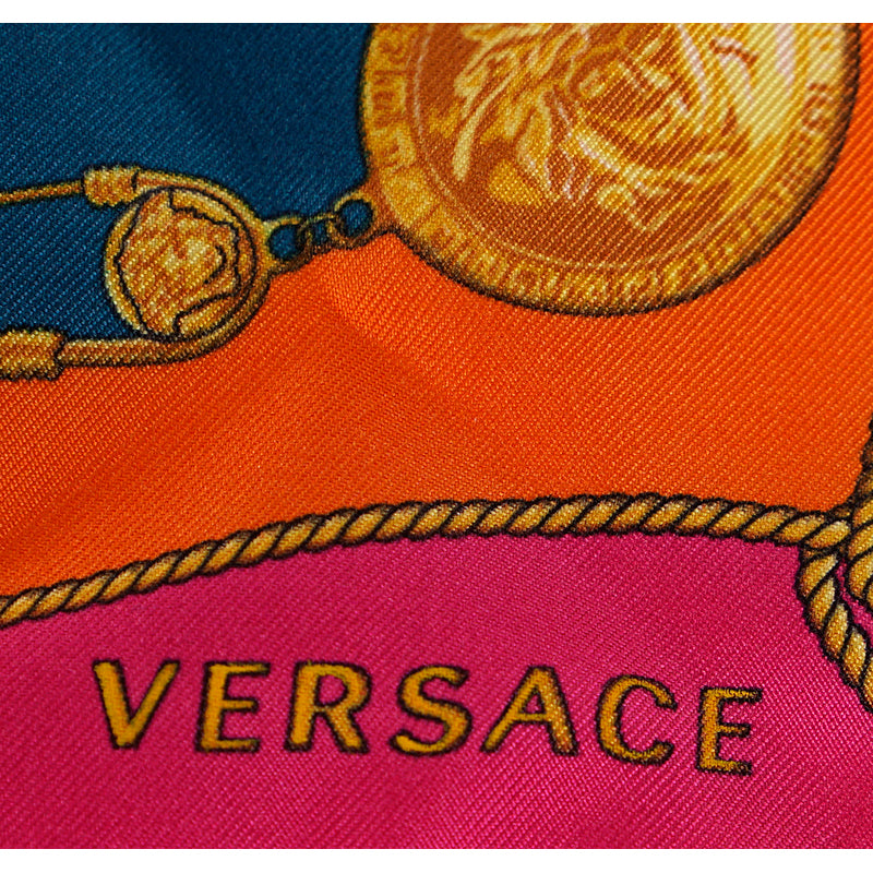 NEW $495 Versace Multicolored BAROCCO Western Print SCARF with Gold Logo Clasp