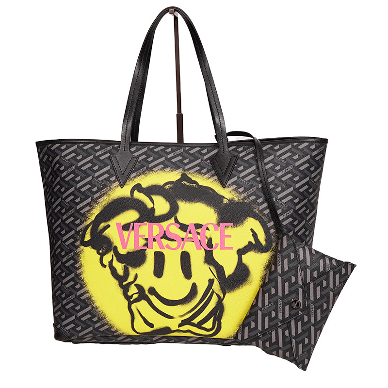 【予約】 SMILEY Greca La VERSACE $1450 NEW MEDUSA GRAFFITI YELLOW バッグ